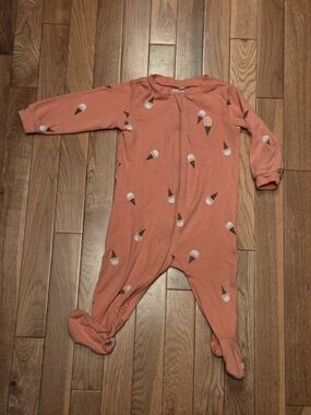 5/$20 Pekkle 9M Pink Ice Cream Zip Up Sleeper Pajamas Onsie